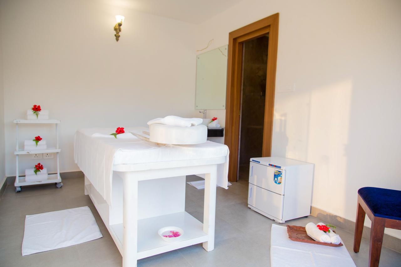 Miraaya Wellness And Golf Resort Читван Экстерьер фото