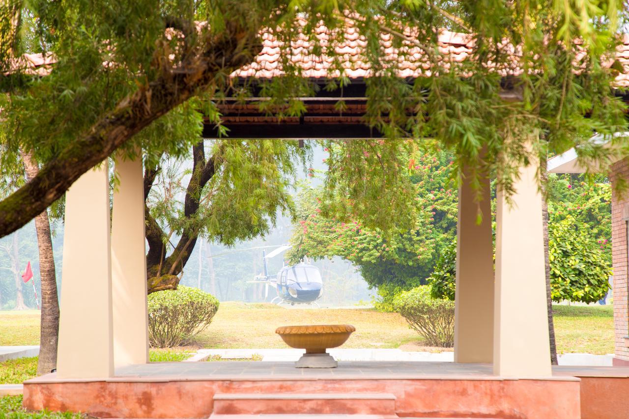 Miraaya Wellness And Golf Resort Читван Экстерьер фото